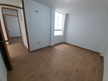 VENTA DE DEPARTAMENTO EN LARRY JHONSON EN CAJAMARCA 2DO PISO INTERIOR