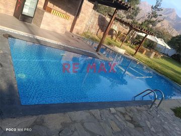 Vendo Hermosa Casa De Campo En Cerro Blanco - Laredo 2000 M2