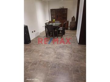 Vendo Hermosa Casa De Campo En Cerro Blanco - Laredo 2000 M2