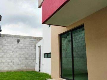 CASA A TAN SOLO 5 MINUTOS DE METEPEC