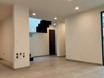 CASA A TAN SOLO 5 MINUTOS DE METEPEC