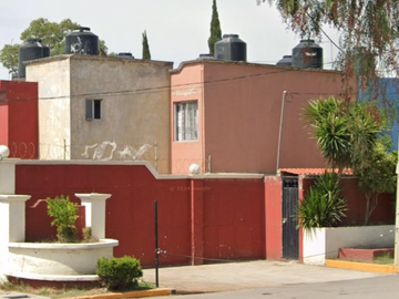 CASA EN VENTA DE RECUPERACION BANCARIA, VILLAS OLIVO, PROLONGACION MORELOS, CUAUTITLAN.