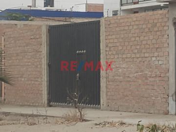 Vendo Terreno En Ancon 300M2 Urb Miramar