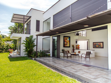 Hermosa casa Campestre en venta ubicada en Villavicencio