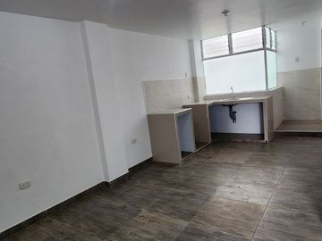 VENTA DE DEPARTAMENTO EN CAJAMARCA LARRY JHONSON 3ER PISO EXTERIOR