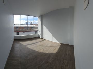 VENTA DE DEPARTAMENTO EN CAJAMARCA LARRY JHONSON 3ER PISO EXTERIOR