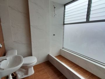 VENTA DE DEPARTAMENTO EN CAJAMARCA LARRY JHONSON 3ER PISO EXTERIOR