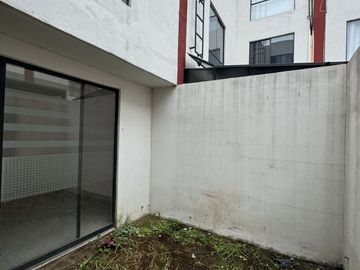 CASA EN VENTA UBICADA EN PRIVADA VILLAS DE NEXTLALPAN, EXCELENTE ZONA, LISTA PARA HABITAR. ¡PRECIO DE OPORTUNIDAD!