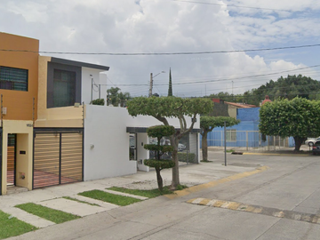 CASA EN VENTA, !! PROPIEDAD EN REMATE, YA ADJUDICADA ¡¡¡ -Jesús Sánchez Carrillo 1810, Paseos del Sol, 45079 Zapopan, Jal.