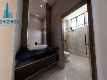 CASA EN VENTA ZONA DORADA CHAPULTEPEC NOVENA SECCION