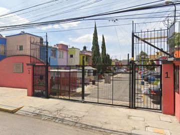 Casa en Remate Bancario, ADJUDICADA!!! CALLE PROL. MORELOS, VILLAS DEL OLIVO, CUAUTITLÁN, EDO. DE MEXICO.