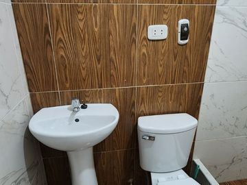 VENTA DE DEPARTAMENTO EN CAJAMARCA LARRY JHONSON 3ER PISO INTERIOR