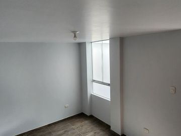 VENTA DE DEPARTAMENTO EN CAJAMARCA LARRY JHONSON 3ER PISO INTERIOR