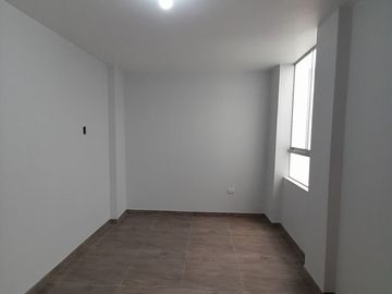 VENTA DE DEPARTAMENTO EN CAJAMARCA LARRY JHONSON 3ER PISO INTERIOR