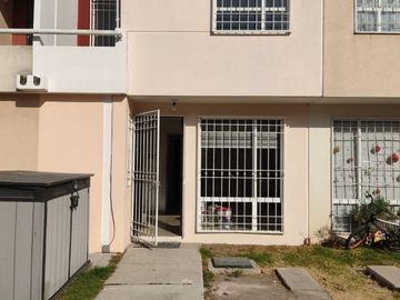 vendo casa en bosques de sanctorum cerca vw, periférico y outlet