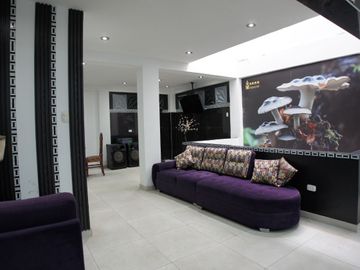 🏢 ¡ATENCIÓN INVERSIONISTAS!  VENTA DE MODERNO EDIFICIO DE 3 PISOS EN LOS OLIVOS 🏢