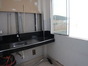 🏢 ¡ATENCIÓN INVERSIONISTAS!  VENTA DE MODERNO EDIFICIO DE 3 PISOS EN LOS OLIVOS 🏢