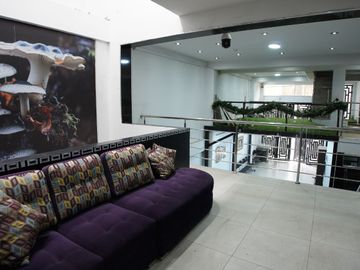 🏢 ¡ATENCIÓN INVERSIONISTAS!  VENTA DE MODERNO EDIFICIO DE 3 PISOS EN LOS OLIVOS 🏢