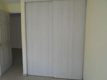 Casa en RENTA Los Viñedos - Condominio Colonia - 2 recamaras, 1 baño, estudio.