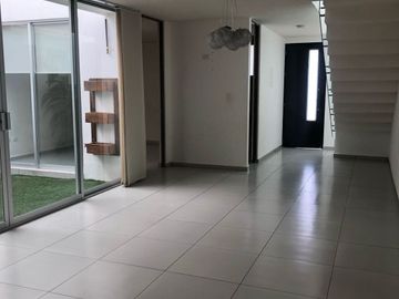 Casa en Venta en Reserva Bosque Sereno, Aguascalientes (ESTEFANIA)