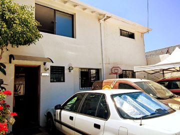 CASA 4 DORMITORIOS/2 BAÑOS, CALLE ARTURO PRAT, METRO AGRICOLA, MACUL