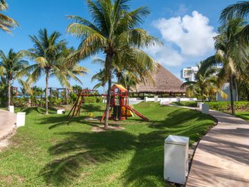 Amara Cancún - Departamento Frente al Mar con Espectaculares Vistas