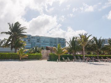 Amara Cancún - Departamento Frente al Mar con Espectaculares Vistas