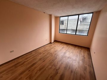 PROPIEDAD DE VENTA EN SUR DE QUITO SECTOR LA BILOXI