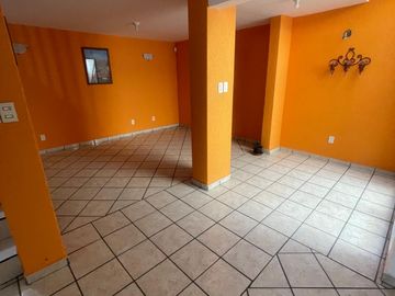 SE VENDE BONITA CASA GRANDE EN PRADO VALLEJO