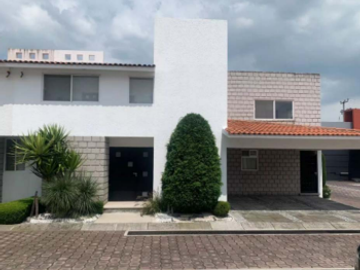 HERMOSA CASA EN VENTA METEPEC FRACCIONAMIENTO FINCA REAL