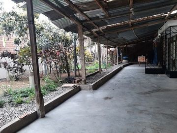 SE VENDE AMPLIA CASA DE 2 PISOS EN VILLA POETA JOSE GALVEZ