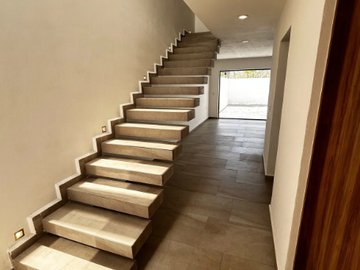 CASA EN VENTA EN BIO GRAND, JURIQUILLA