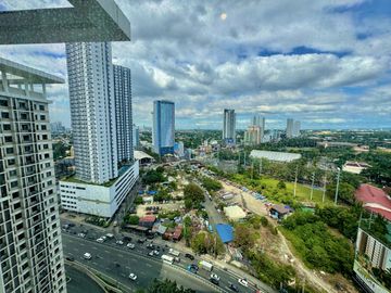 Pre-selling 1 Bedroom with Parking For Sale at Katipunan