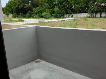 Townhouse For Sale In Hamilton Executive Residences in Imus Cavite Near River Park General Trias.