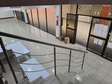 Venta de galpones/ bodegas en Mapasingue: 3 Galpones Adosados con oficinas y Equipamiento Integrado
