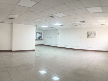 Venta de galpones/ bodegas en Mapasingue: 3 Galpones Adosados con oficinas y Equipamiento Integrado