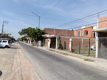Casa en venta  en Calle de la Tierra 406, León Gto