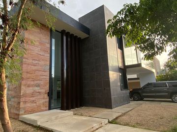 Residencia en Venta Country Club Merida