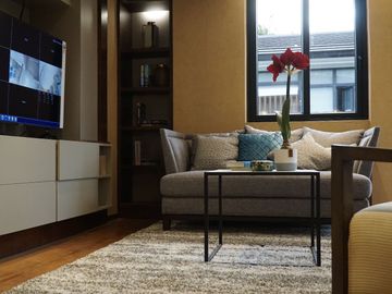 FOR SALE - Units in New Manila, Quezon City