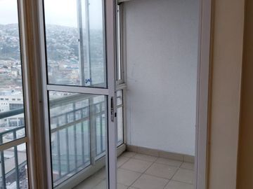 se vende Departamento en Valparaíso a pasos de muelle Baron