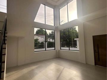 🏡 FOR SALE: HOUSE AND LOT MULTINATIONAL VILLAGE PARANAQUE ‼️