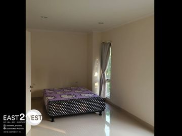 Dijual Rumah Cluster Thomson Gading Serpong Tangerang Murah Bagus Strategis Kondisi Tersewa