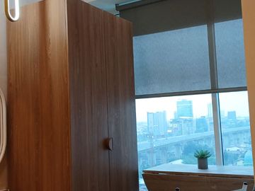 Jual Apartemen Grand Kamala Lagoon Bekasi – Studio Full Furnished Brand New
