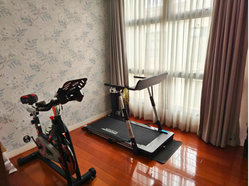 Rush Sale! Modern 5-Bedroom Townhouse for Sale in San Juan City