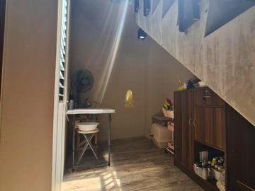Rush Sale! Modern 5-Bedroom Townhouse for Sale in San Juan City