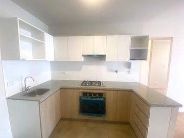 FLAT DE ESTRENO, VISTA PANORAMICA PISO 20, en la zona céntrica de Santa Beatriz, a pasos de la Av. Arequipa y el Circuito Mágico del Agua.