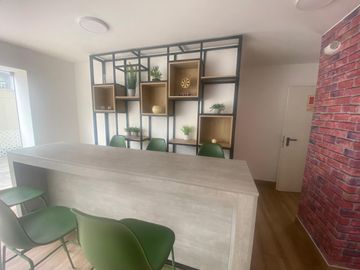 FLAT DE ESTRENO, VISTA PANORAMICA PISO 20, en la zona céntrica de Santa Beatriz, a pasos de la Av. Arequipa y el Circuito Mágico del Agua.