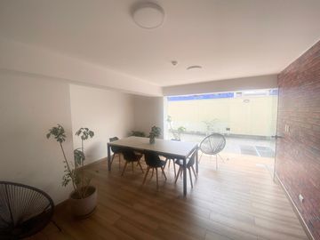 FLAT DE ESTRENO, VISTA PANORAMICA PISO 20, en la zona céntrica de Santa Beatriz, a pasos de la Av. Arequipa y el Circuito Mágico del Agua.