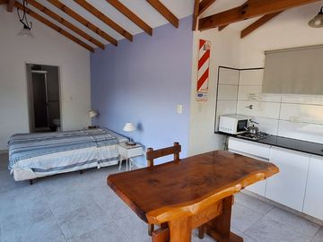 COMPLEJO DE CABAÑAS EN BARRIO GOLF