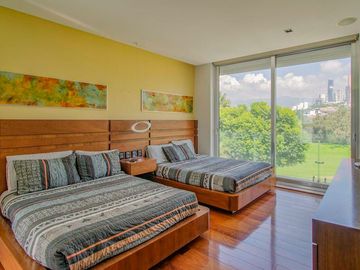 Venta de Residencia en Bosque Real junto al campo de golf,  5 habitaciones